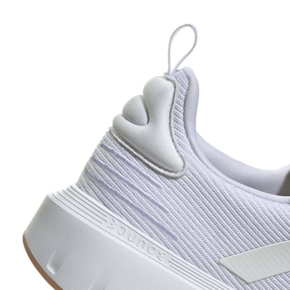 Adidas Swift Run IG4703 – Eco-Friendly Sneakers with Bounce Cushioning