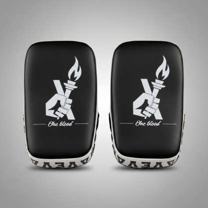 Brave Art Cross Leather Pad – Pro Boxing & MMA Striking Gear